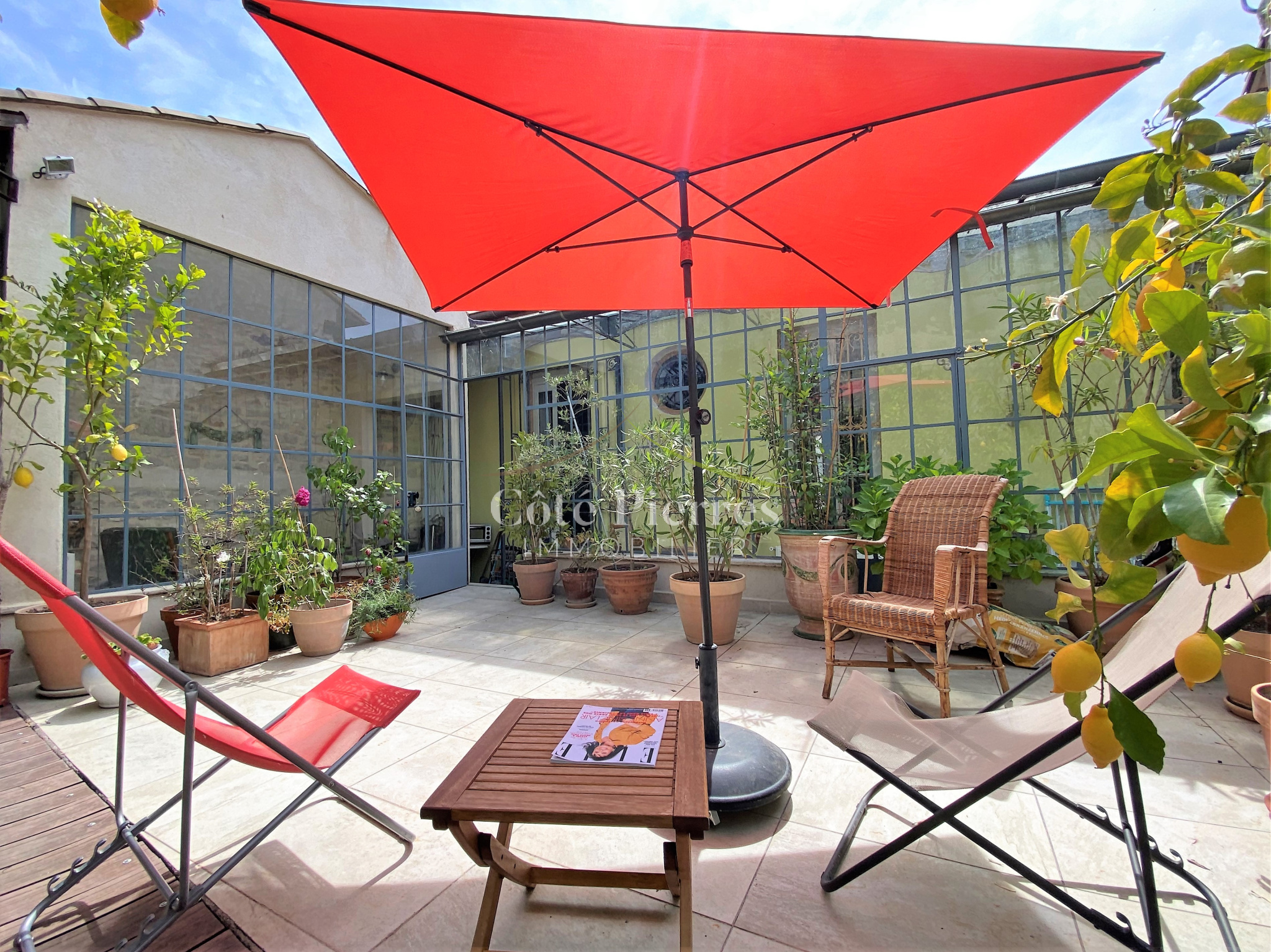 1 Rue Rouget De Lisle 30000 Nîmes